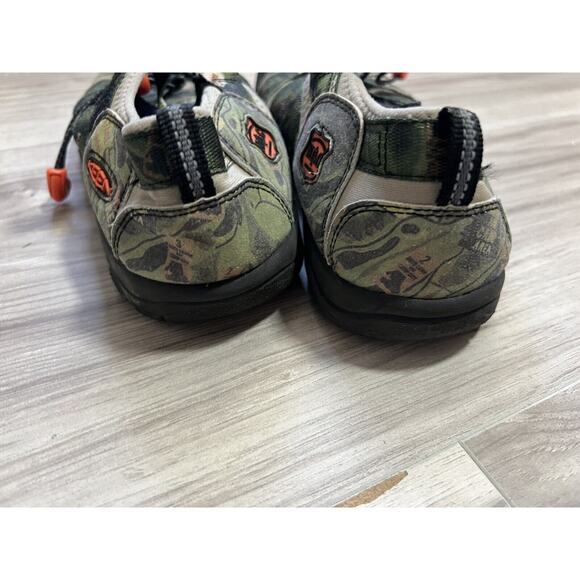 KEEN Sandals NEWPORT H2 Easy to Walk RETRO ACO CAMO Print display picture 2